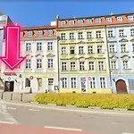 Vice City Hostel